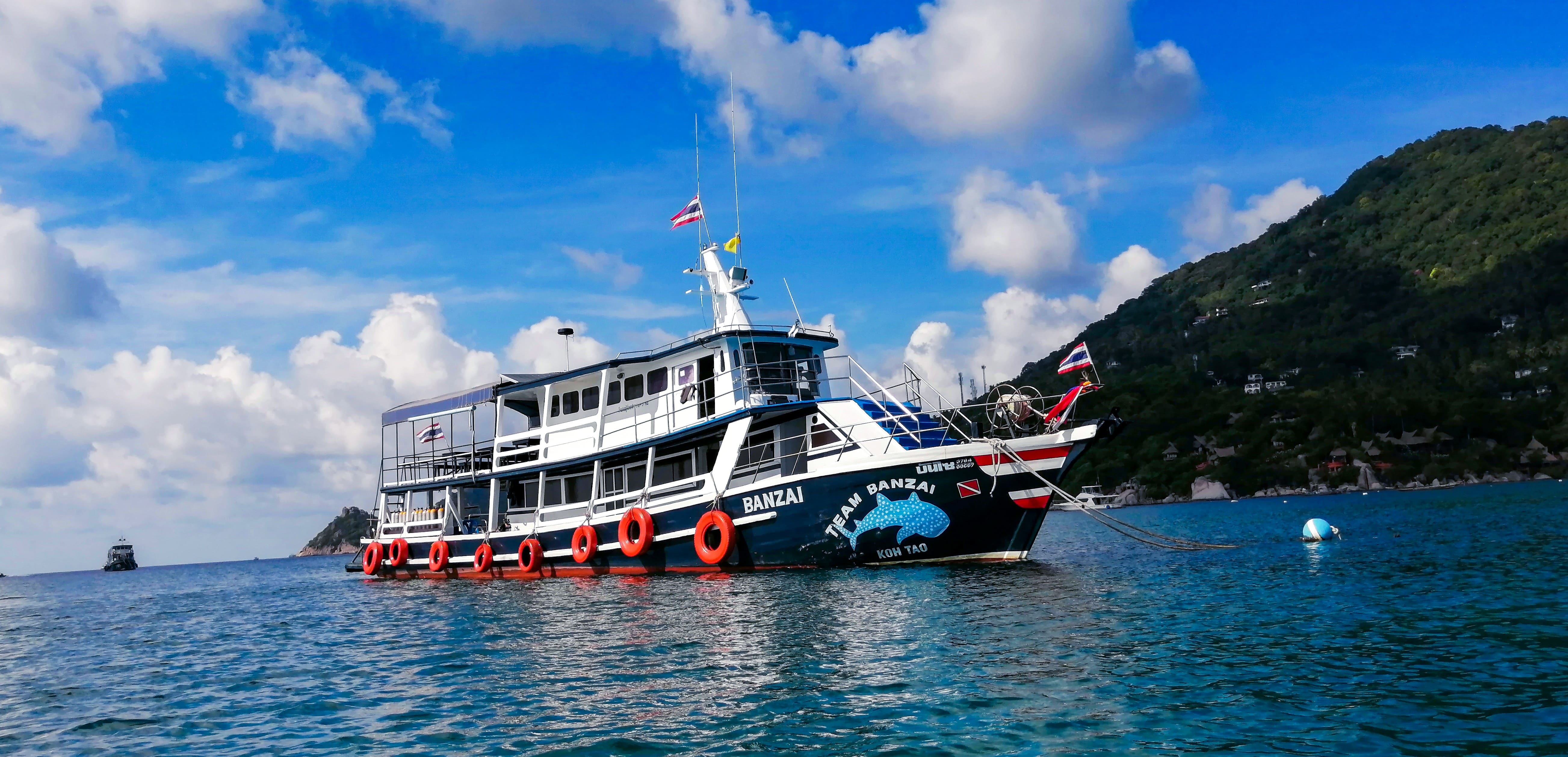 Team Banzai Diving Koh Tao | タイ、タオ島でのんびりダイビング！